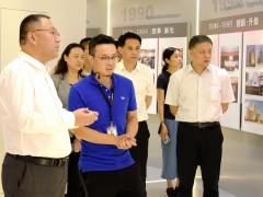 普陀區(qū)委書(shū)記曹立強(qiáng)到訪德力西集團(tuán)總部
