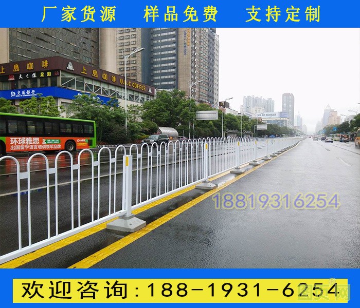市政護(hù)欄16