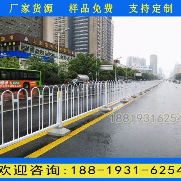 廣州道路隔離柵報價 白云區(qū)人行道黑