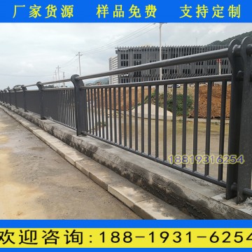 清遠鍍鋅管河道兩側圍欄 熱鍍鋅鋼板